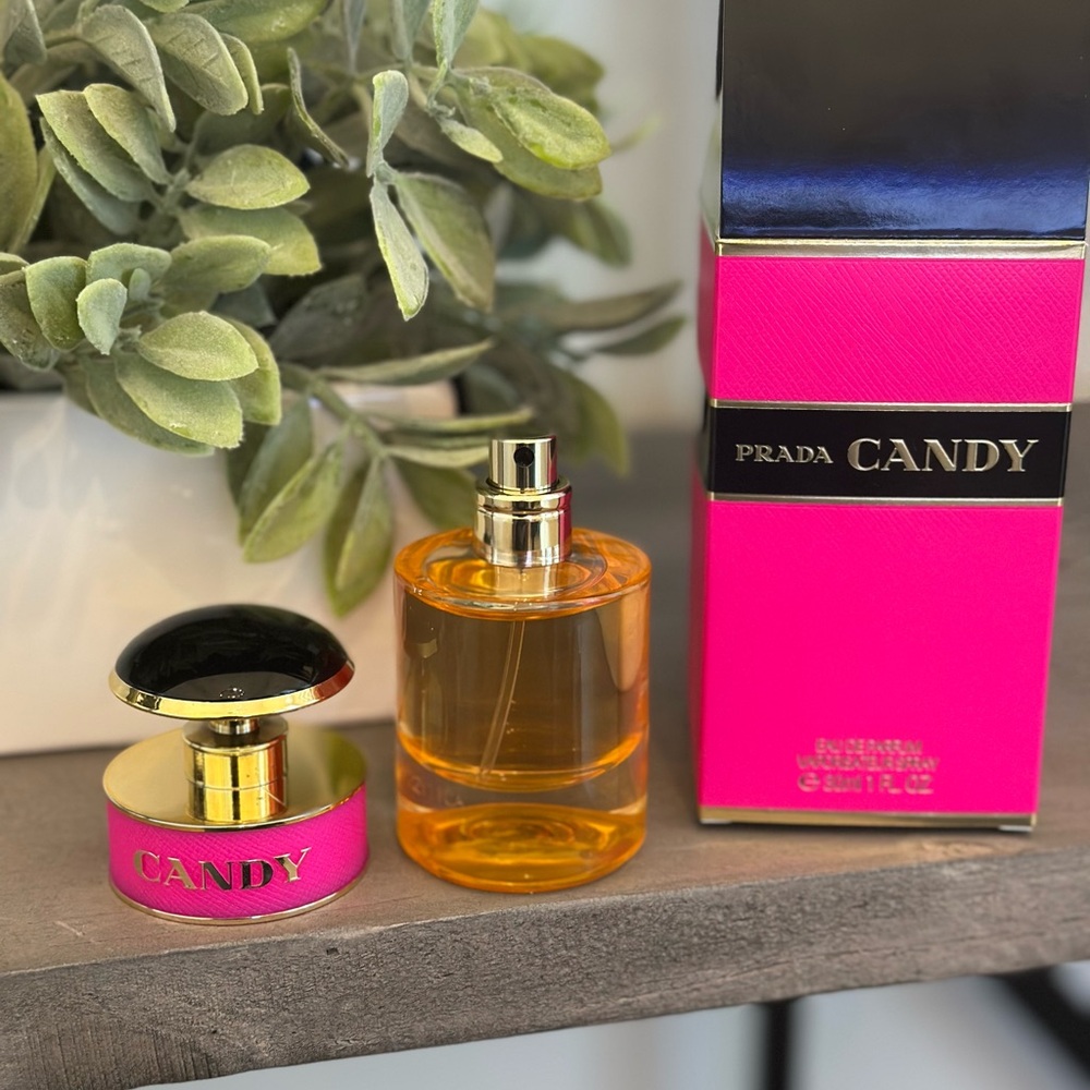 Prada Pink and Gold Body Wash - Picture 3 of 5